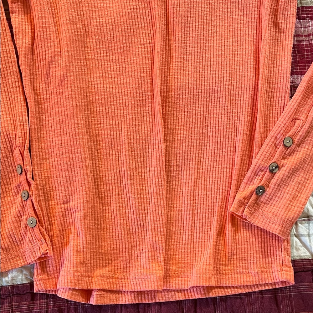 Women's Coral Button-Detail Blouse - Picture 5 of 6